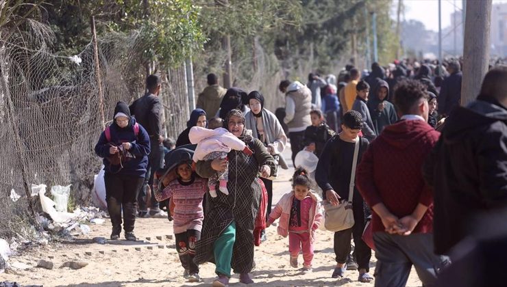 Gazze’deki Şifa Hastanesi bölgesinden güneye göçe zorlanan yaşlı kadın, yaşadığı kabusu anlattı