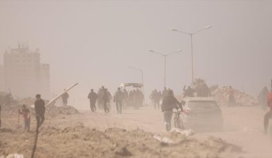 İsrail ordusu Gazze’de yardım bekleyen Filistinlilere ateş açtı