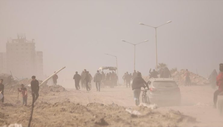 İsrail ordusu Gazze’de yardım bekleyen Filistinlilere ateş açtı