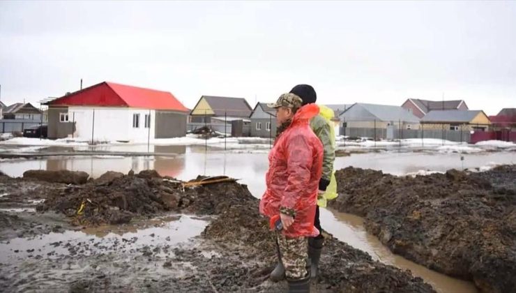 Kazakistan’da kar suyunun taşması sonucu 2 binden fazla kişi tahliye edildi