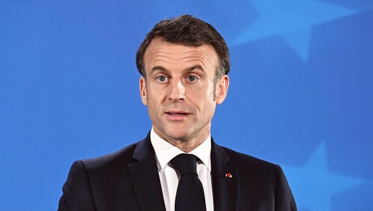 Macron, Filistinlilerin Refah’tan zorla çıkarılmasının “savaş suçu” olacağını bildirdi