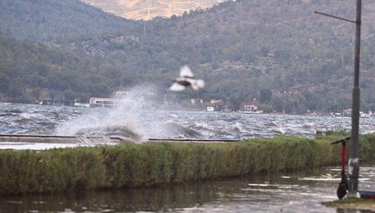 Meteorolojiden batı kesimleri için fırtına uyarısı