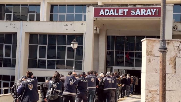 Osmaniye’de Mahzen-3 operasyonunda yakalanan 52 şüpheli adliyede