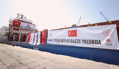 Türkiye’nin Gazze için hazırladığı 8’inci yardım gemisi Mersin’den uğurlandı