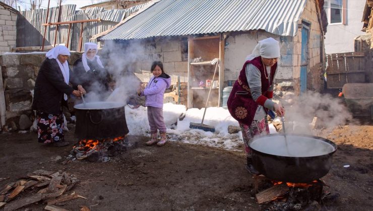 Van’daki Kırgız Türkleri ramazan boyunca aynı sofrada iftar yapıyor