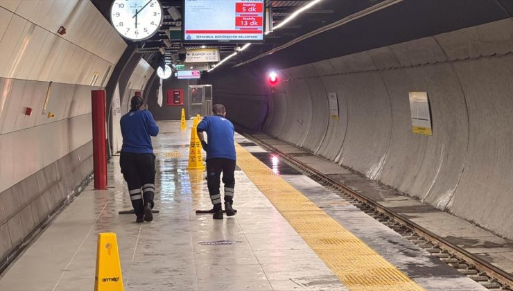 Bahçelievler’de metro istasyonunu su bastı