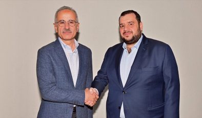 Bakan Uraloğlu, BAE Yatırım Bakanı Al Suwaidi ile bir araya geldi