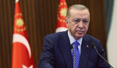 Cumhurbaşkanı Erdoğan, Romanya Cumhurbaşkanı lohannis ile telefonda görüştü