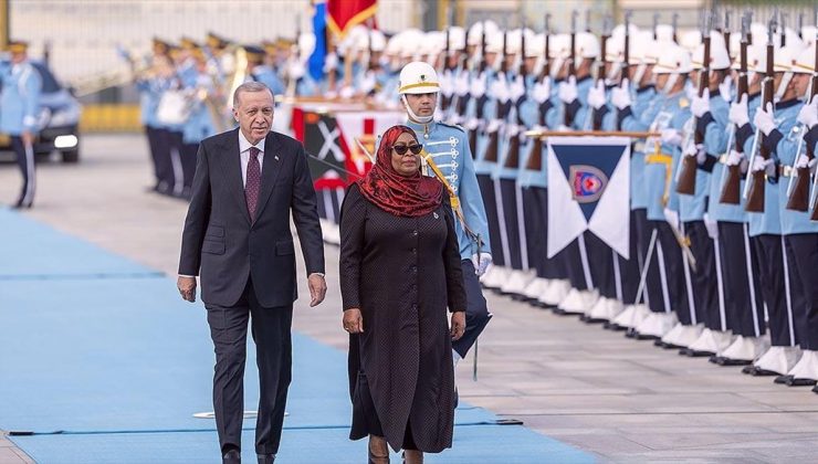 Cumhurbaşkanı Erdoğan, Tanzanya Cumhurbaşkanı Hassan’ı resmi törenle karşıladı