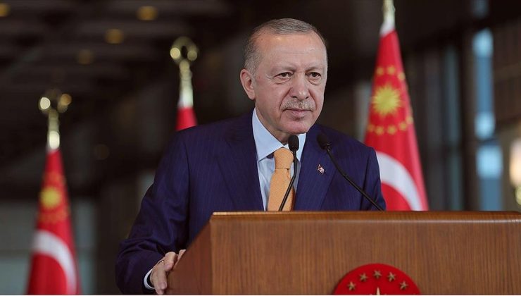 Cumhurbaşkanı Erdoğan: Tarihte yaşananları aklın, vicdanın ve bilimin rehberliğinde ele almamız önemlidir