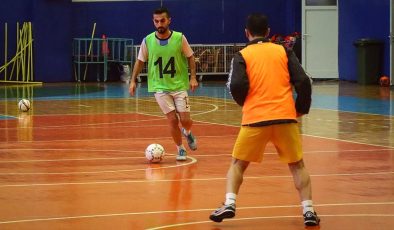 Görme engelli sağlık memurunun hedefi futsalda dünya şampiyonluğu