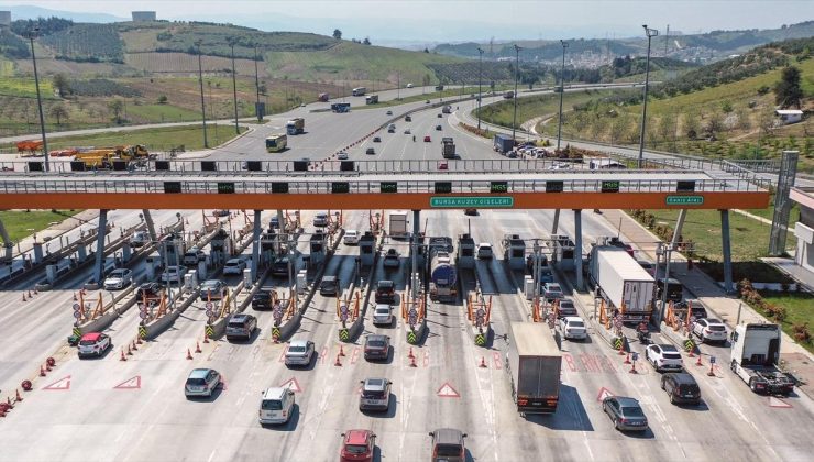 İstanbul-İzmir Otoyolu’nda bayram tatili hareketliliği yaşanıyor