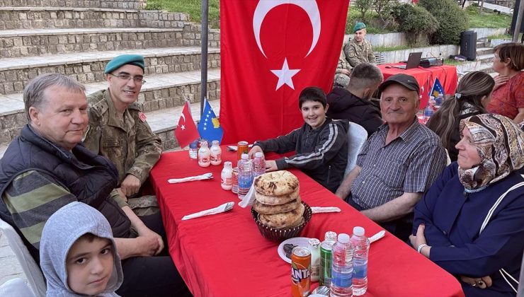 KFOR bünyesinde görevli Türk askeri, Kosova’da Kadir Gecesi dolayısıyla iftar verdi