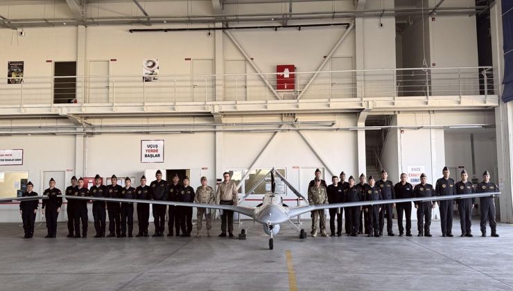 Korgeneral Metin Tokel, Selçuk Bayraktar ve Ahmet Akyol’dan sınır birliklerine bayram ziyareti