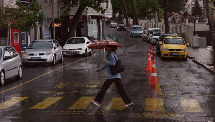 Tekirdağ’da gök gürültülü sağanak etkili oldu