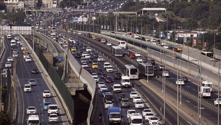 Trafiğe martta 226 bin 617 aracın kaydı yapıldı