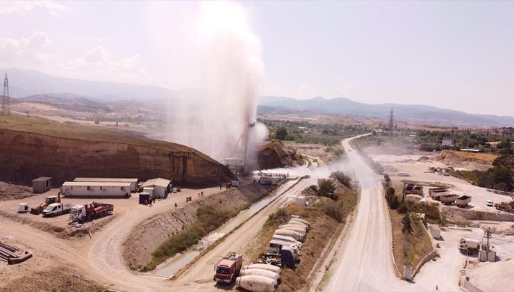 Denizli’de sondaj kuyusundan püsküren su kontrol altına alındı