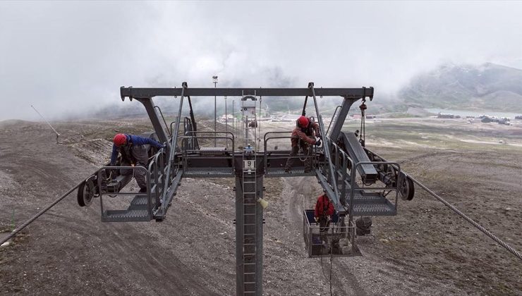 Erciyes’te teleferik ve telesiyejlerin 7 ay sürecek bakım çalışması başladı