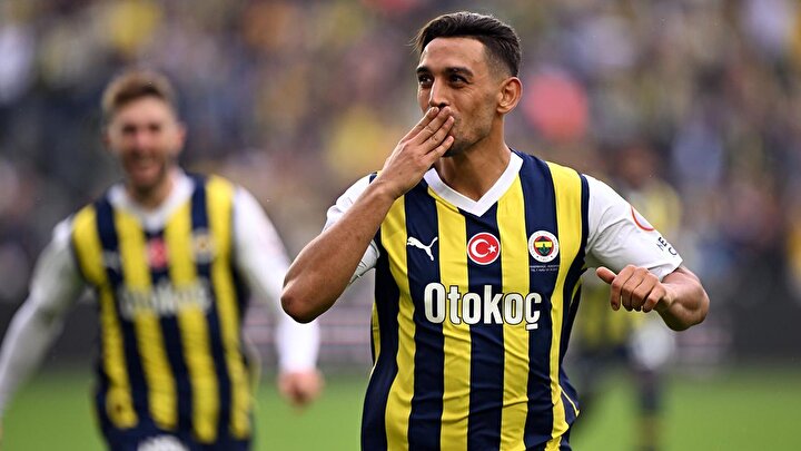 Fenerbahçe Derbide Galatasaray'ı 1-0 Yendi!