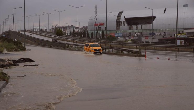 Hatay’da sağanak hayatı olumsuz etkiledi