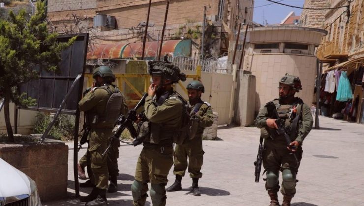 İsrail askerleri, Batı Şeria’da UNRWA’nın kliniğini tahrip etti
