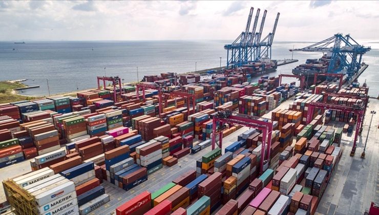 Türkiye’nin ilk 4 aylık ihracatı 82,9 milyar dolara yükseldi
