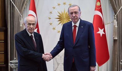 Cumhurbaşkanı Erdoğan, MHP Genel Başkanı Bahçeli ile bir araya geldi