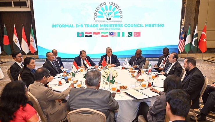 D-8 Gayriresmi Ticaret Bakanları Konseyi Toplantısı İstanbul’da yapıldı