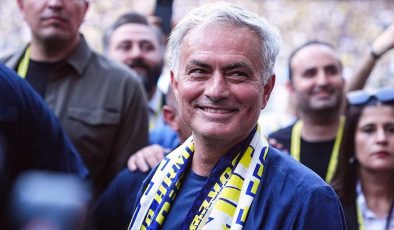 Fenerbahçe’de Mourinho göreve başladı