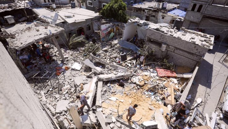 İsrail’in 248 gündür saldırılarını sürdürdüğü Gazze’de can kaybı 37 bin 124’e çıktı