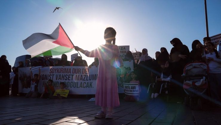 İsrail’in Gazze’ye yönelik saldırıları Üsküdar’da protesto edildi