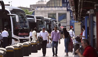 İstanbul’da bayram öncesi otobüs biletleri tükendi, ek seferler konuldu