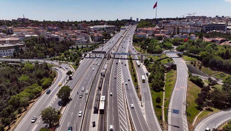 İstanbul’da tatil sonrası haftanın ilk iş gününde trafik akışı sakin