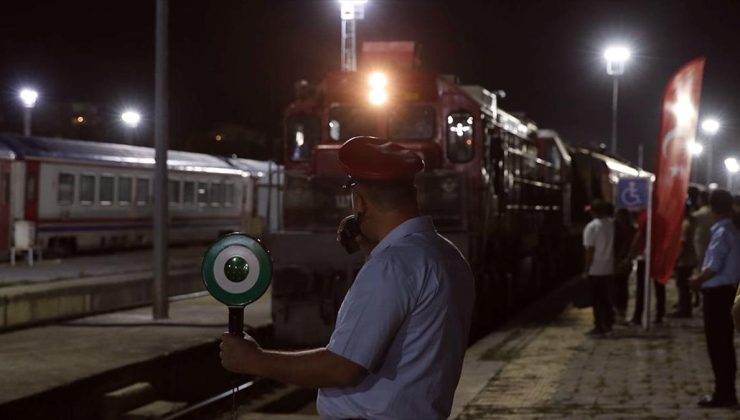 Tatvan Turistik Treni Bitlis’e ulaştı