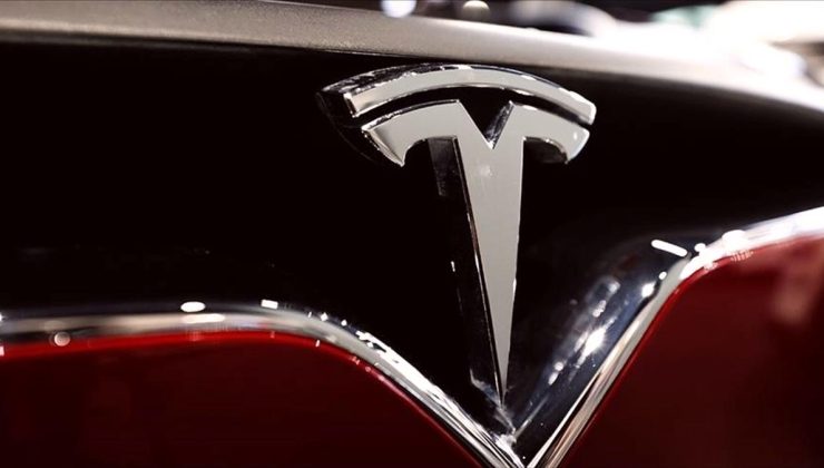 Tesla 125 bin 227 aracını geri çağıracak