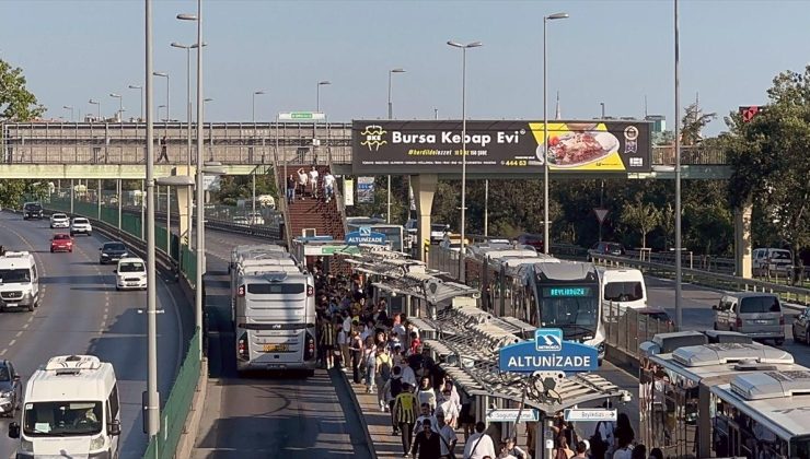 15 Temmuz Şehitler Köprüsü’nde metrobüs arızası