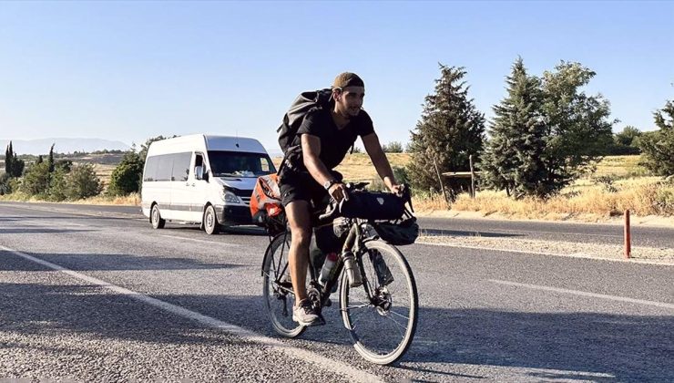 Almanya’dan baba ocağı Adıyaman’a bisikletle yolculuk hayalini gerçekleştirdi