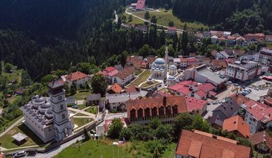 Bosna Hersek’te savaşta yıkılan tarihi Sinan Bey Camisi 12 Temmuz’da ibadete açılacak