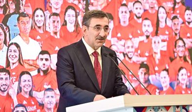 Cumhurbaşkanı Yardımcısı Yılmaz: Pek çok farklı branşta bizlere ilkleri yaşatacak sporcularımıza güvenimiz tamdır