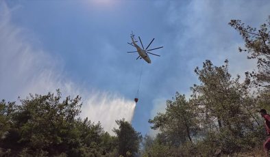 Hatay’da çıkan orman yangınına müdahale ediliyor