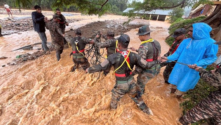 Hindistan’ın güneyinde meydana gelen toprak kaymalarında ölü sayısı 148’e çıktı