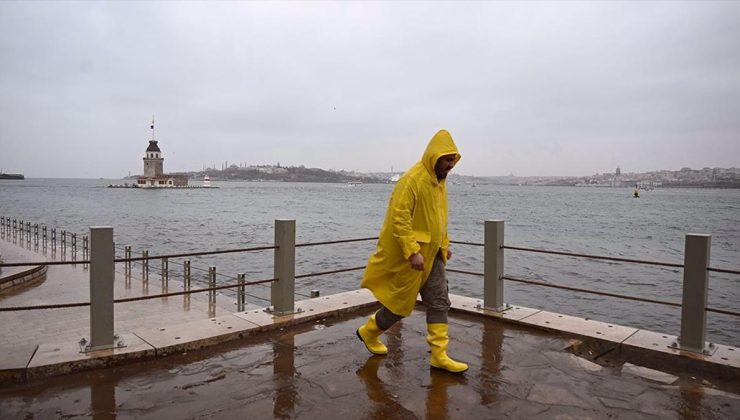 İstanbul’da sağanak geçişlerinin yarın akşama kadar sürmesi bekleniyor