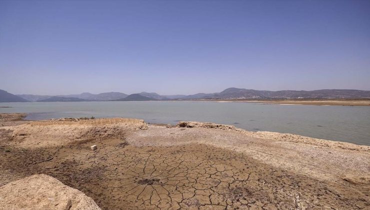 İzmir’e içme suyu sağlanan barajlardan Tahtalı’da doluluk yüzde 26,4’e indi