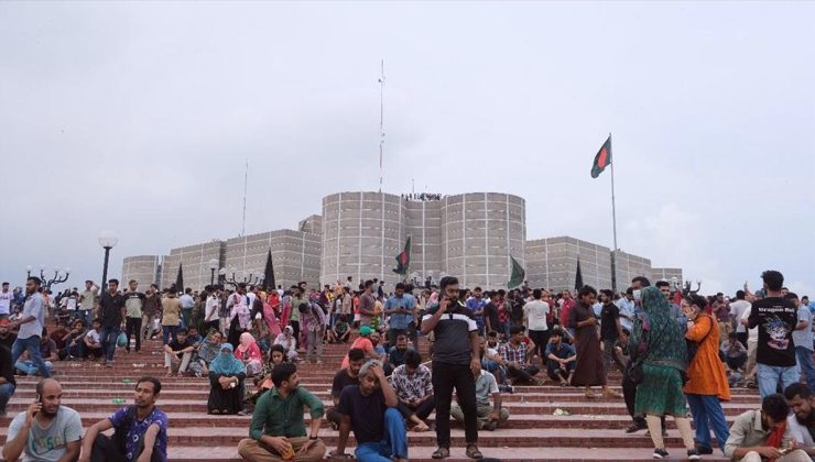 Bangladeş’teki yönetim değişikliğinin ardından Yeni Delhi ile ilişkiler yeni döneme giriyor