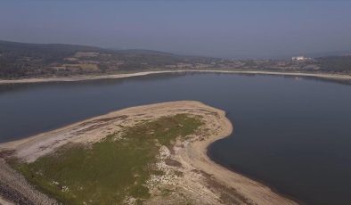 Baraj Gölündeki Su Seviyesi Hızla Düşüyor