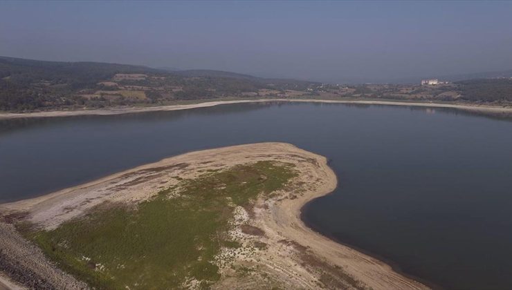 Baraj Gölündeki Su Seviyesi Hızla Düşüyor