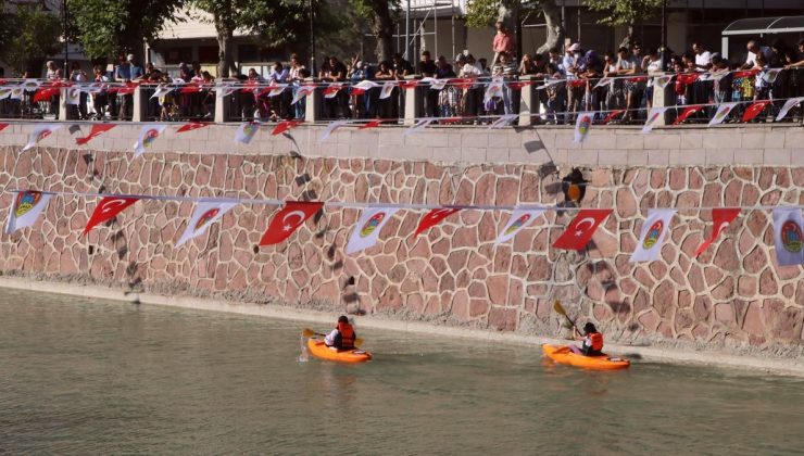 Çankırı’da kano yarışları düzenlendi