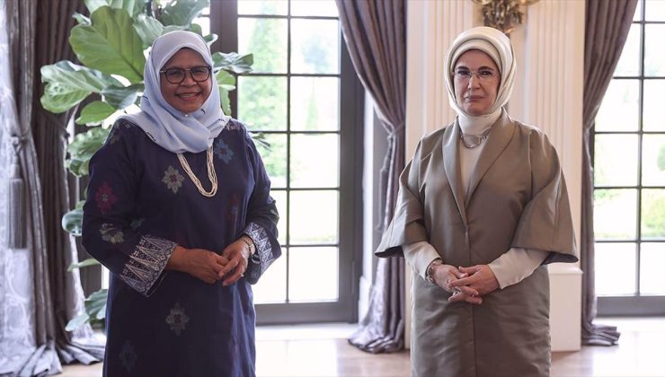 Emine Erdoğan’dan Kuala Lumpur Belediye Başkanı olan eski BM Habitat İcra Direktörü Sharif’e tebrik