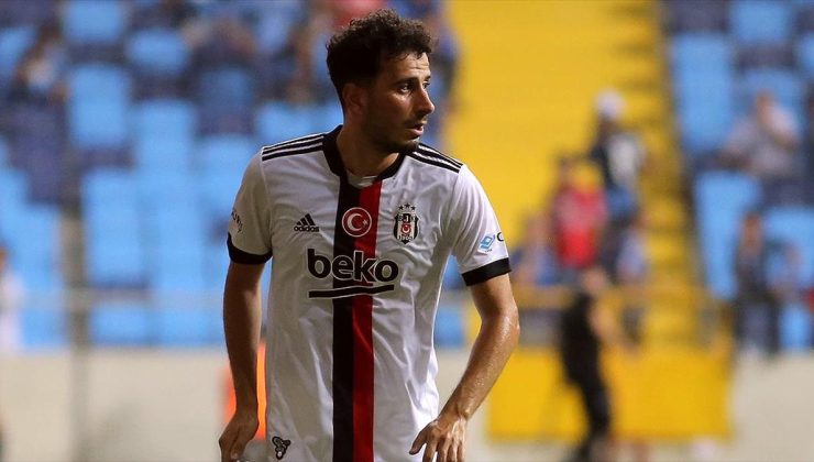 Eski milli futbolcu Oğuzhan Özyakup, 31 yaşında futbola veda etti