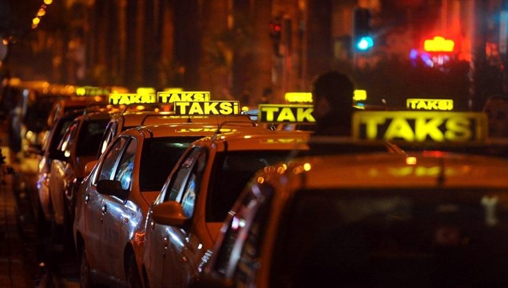 İstanbul’da 2 bin 500 uygulama tabanlı yeni taksi teklifi kabul edildi